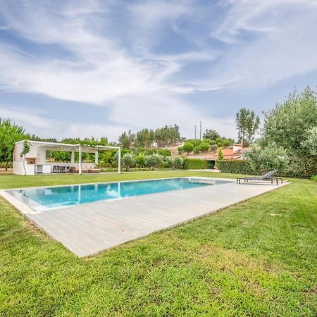 Refreshing Poolside Escape In Ponte De Sor Hotel Exterior photo